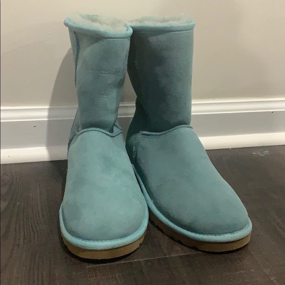 Turquoise Ugg short boots